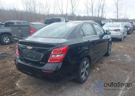 2019 Chevrolet Sonic Premier Auto z USA, uszkodzony, nr VIN 1G1JF5SB3K4124797